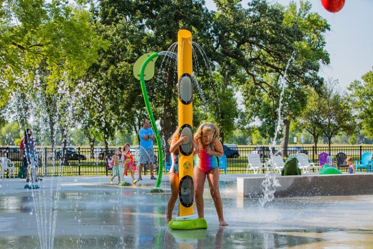 MN Delano Splash Pad 24L Lone Star Recreation